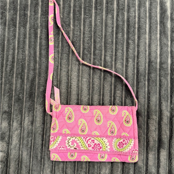 Vera Bradley Handbags - Pink Vera Bradley Paisley Crossbody Bag
